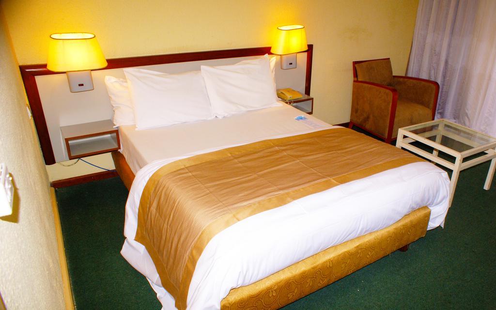 Hotel Sawa دوالا المظهر الخارجي الصورة