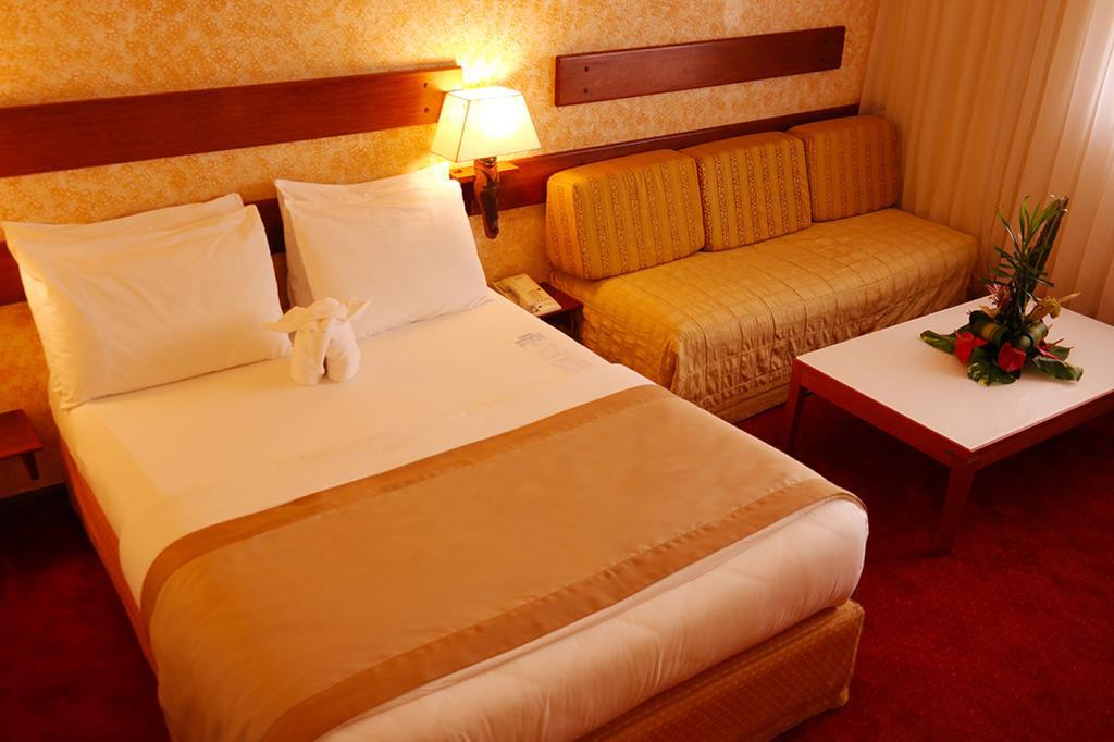 Hotel Sawa دوالا المظهر الخارجي الصورة