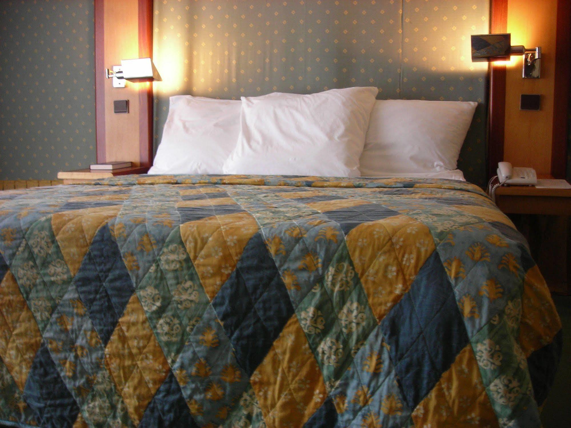 Hotel Sawa دوالا المظهر الخارجي الصورة